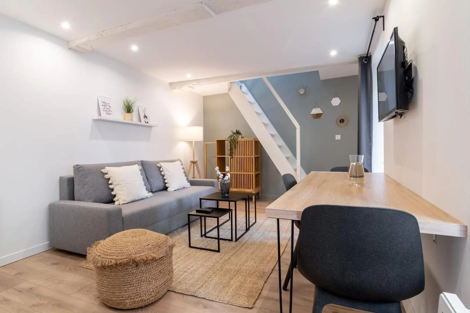 Hypercentre / Gares - Duplex Apartment Lille