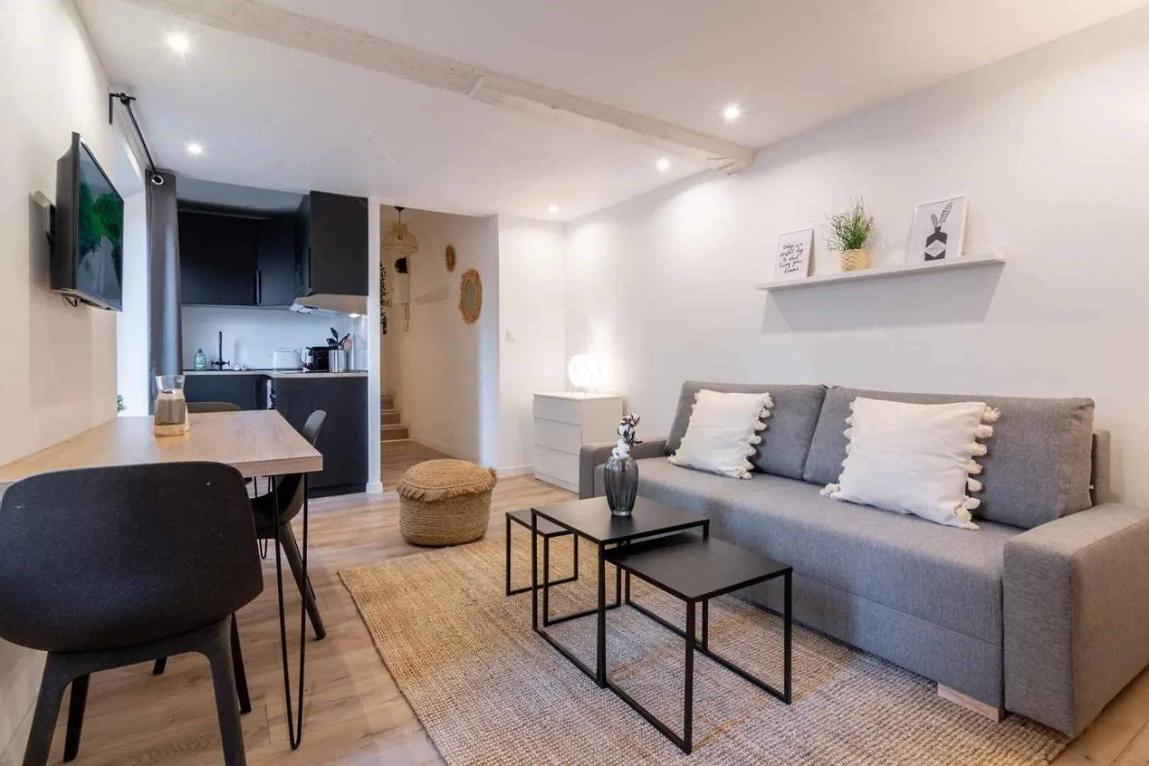 Hypercentre / Gares - Duplex Apartment Lille France